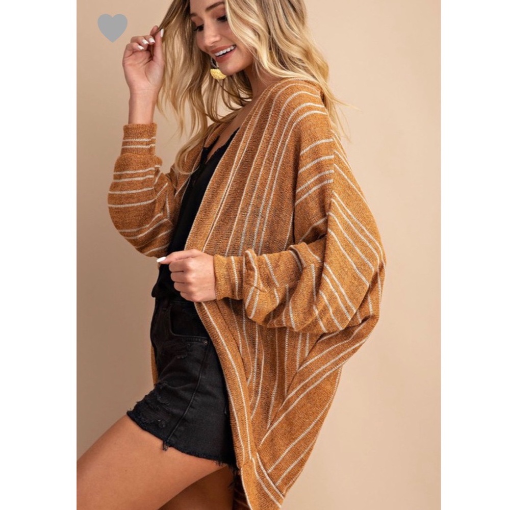 SOLD! HOST PICK 12/16 🆕 Striped Cardigan